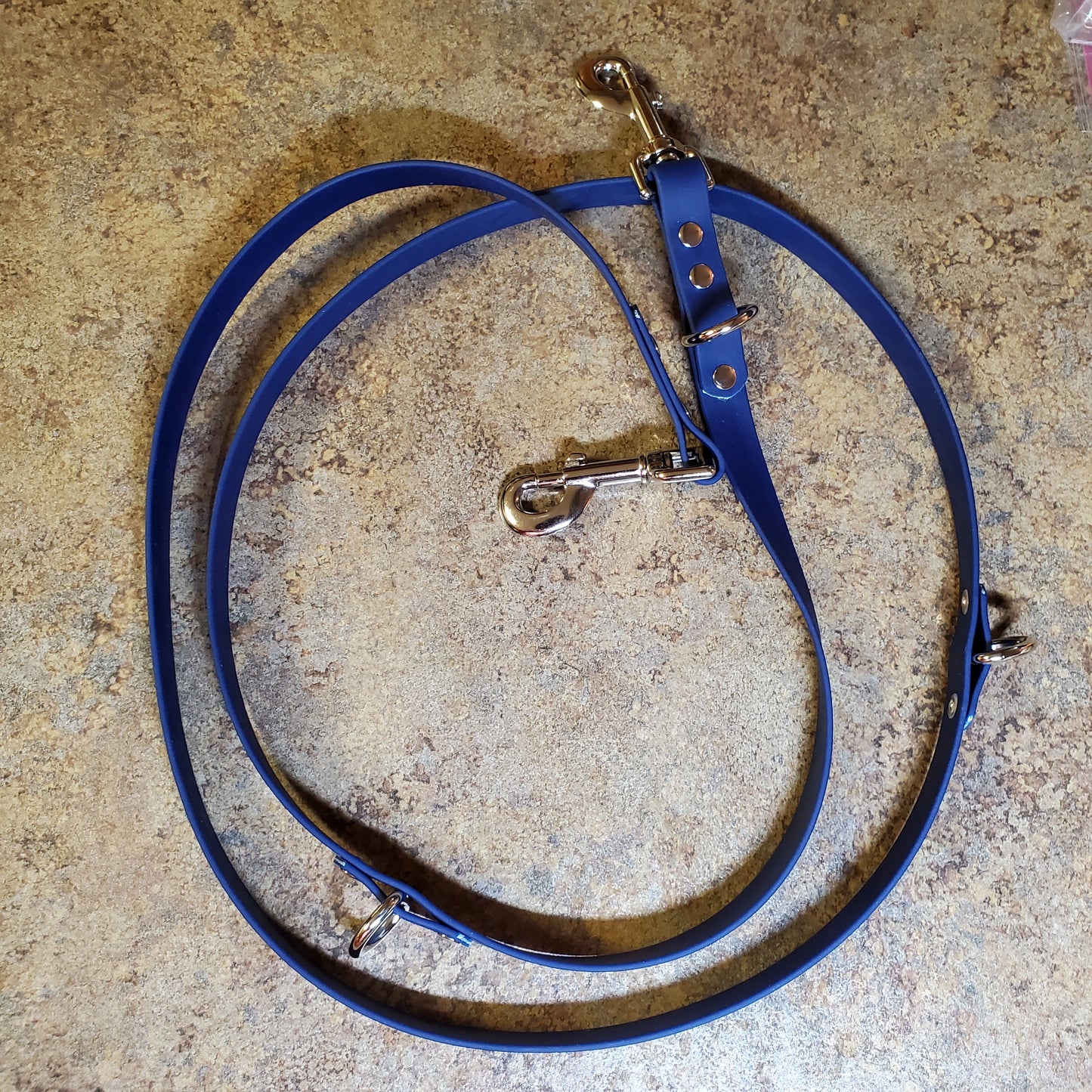 6' Police/Military Lead